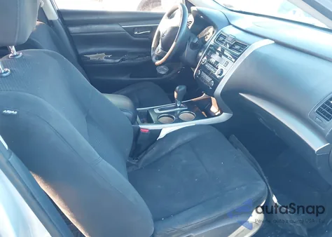 2015 Nissan Altima 2.5/2.5 S/2.5 Sl/2.5 Sv z USA, uszkodzony, nr VIN 1N4AL3APXFC298899